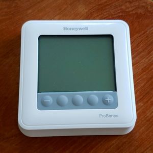 Honeywell ProSeries T4 thermostat